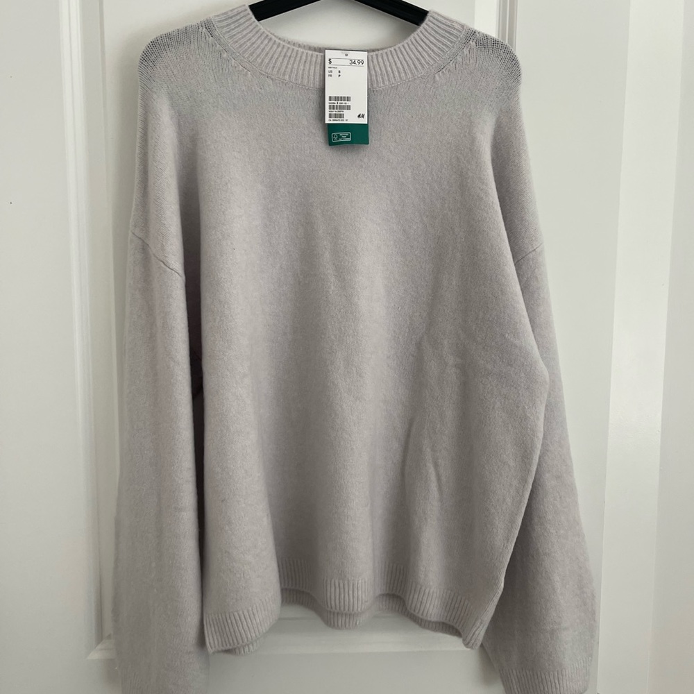 BRAND NEW. Oversized H&M sweater